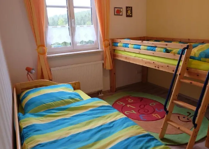 別荘 Am Wald Mit Sauna By Interhome *